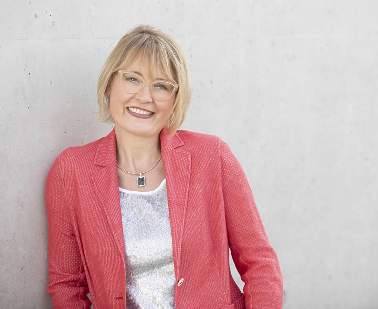 petra-diederichs-communications-consulting_2021-v2